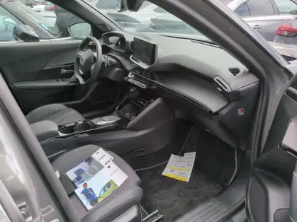 PEUGEOT 2008 GT HYBRID 136 CV E-DCS6