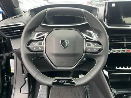 PEUGEOT 2008 GT Hybrid 145 CV e-DCS6 