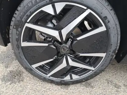 PEUGEOT 208 GT Hybrid 145 CV e-DCS6