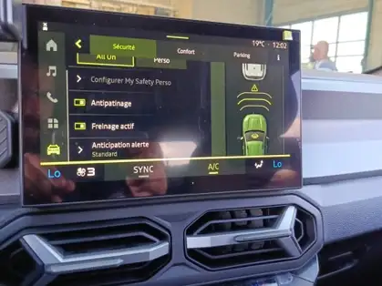 DACIA BIGSTER HYBRID JOURNEY HYBRID 155 CV 