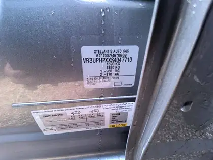 PEUGEOT 208 ALLURE HYBRID 100 CV E-DCS6