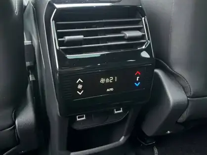 PEUGEOT 5008 GT Hybrid 145 CV e-DCS6 