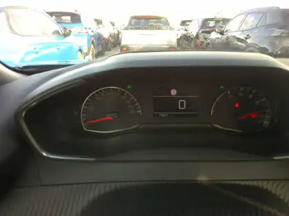 PEUGEOT 2008 STYLE 100 CV BVM6