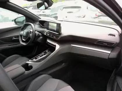 PEUGEOT 3008 ALLURE PACK 1.5 BLUEHDI 130 CV EAT8