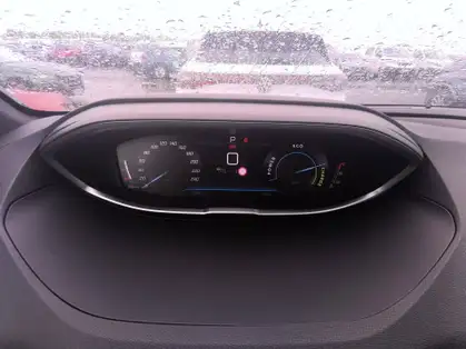 PEUGEOT 5008 ALLURE PACK HYBRIDE 136 CV E-DCS6