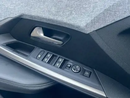 PEUGEOT 3008 GT Hybrid 145 e-DCS6