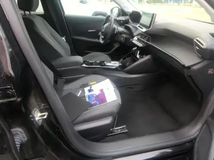 PEUGEOT 208 ALLURE Hybrid 110 CV e-DCS6 