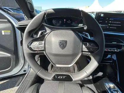 PEUGEOT 2008 GT Hybrid 145 CV e-DCS6 