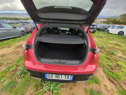 PEUGEOT 308 GT HYBRID 136 E-DCS6