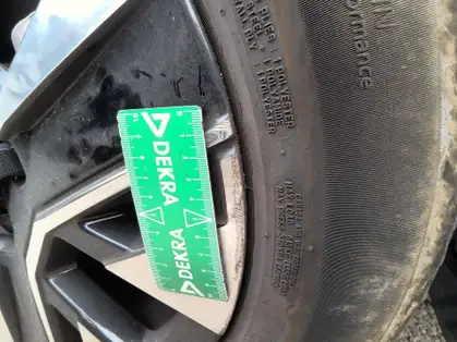 PEUGEOT 208 ALLURE HYBRID 100 CV E-DCS6