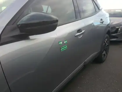 PEUGEOT 2008 ALLURE HYBRID 136 CV e-DCS6