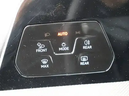 VOLKSWAGEN GOLF 1.5 eTSI EVO2 150 DSG7 R-Line Limited