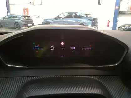 PEUGEOT 2008 ALLURE 1.2 PURETECH 130 CV EAT8
