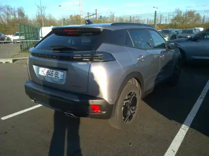 PEUGEOT 2008 ALLURE HYBRID 136 CV e-DCS6