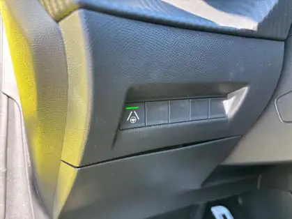 PEUGEOT 208 GT HYBRID 100 CV E-DCS6 