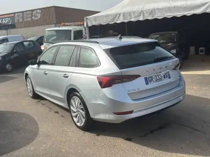 SKODA OCTAVIA COMBI 1.4 TSI PHEV iV 204 ch DSG6e Business