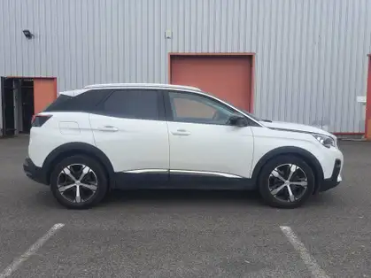 PEUGEOT 3008 2.0 BlueHDi 150ch S&S BVM6 Allure