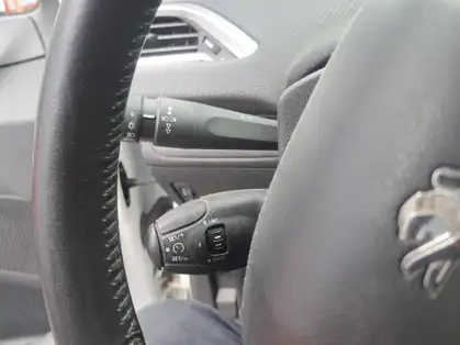 PEUGEOT 2008 ACTIVE 1.5 bluehdi 100 CV BVM5