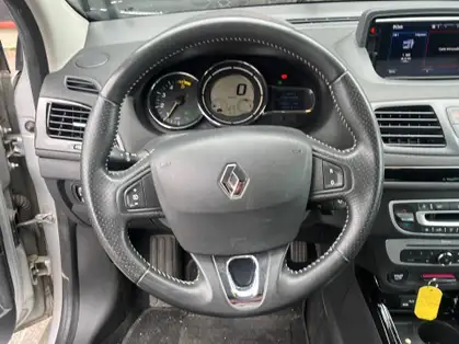 RENAULT MEGANE III BERLINE BOSE dCi 130 CV BVM6