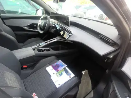 PEUGEOT 3008 ALLURE Hybrid 145 CV e-DCS6 