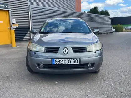 RENAULT MEGANE II BERLINE 1.9 dCi 130 Confort Dynamique