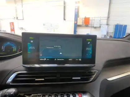 PEUGEOT 3008 GT HYBRID 225 CV E-EAT8
