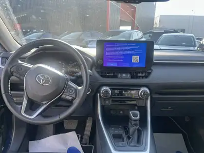 TOYOTA RAV4 HYBRIDE PRO MY23 218 ch 2WD Dynamic Business + "Beyond Zero Academy"