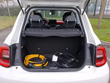 FIAT 500E BERLINE MY22 SERIE 1 STEP 2 500e BERLINE RED ELECTRIQUE 95 CV