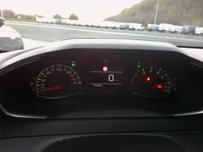 PEUGEOT 208 STYLE PURETECH 100 CV BVM 