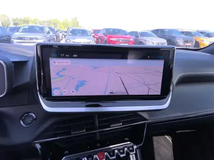 PEUGEOT 2008 GT HYBRID 136 CV E-DCS6