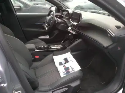 PEUGEOT 208 NOUVELLE 208 GT HYBRIDE 136 e-DCS6