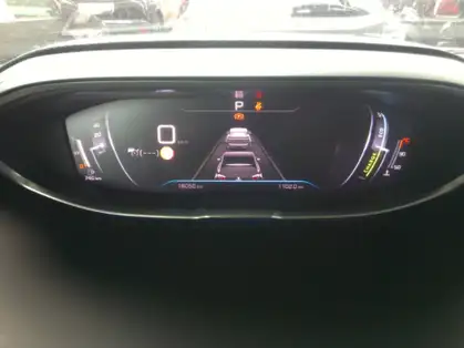 PEUGEOT 5008 GT 1.2 HYBRID 136 CV E-DCS6
