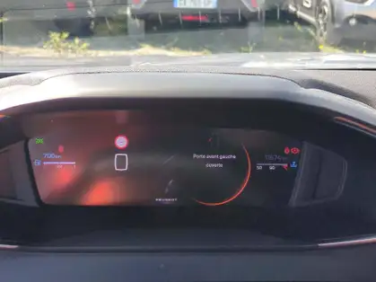 PEUGEOT 2008 ALLURE 1.2 PURETECH 100 CV BVM6