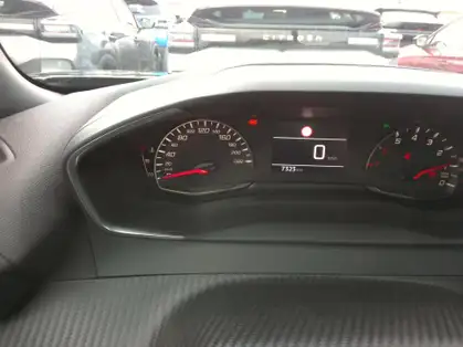PEUGEOT 2008 STYLE 100 CV BVM6