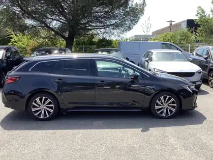 TOYOTA COROLLA TOURING SPORTS HYBRIDE MY20 184h Design