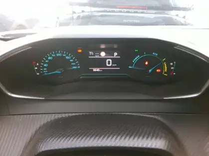 PEUGEOT 2008 STYLE Hybrid 145 e-DCS6