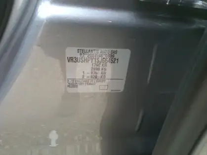 PEUGEOT 2008 ALLURE Hybrid 145 CV e-DCS6 