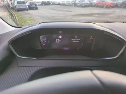 PEUGEOT 208 ALLURE HYBRID 100 CV E-DCS6