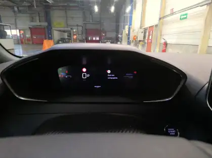 PEUGEOT 2008 ALLURE Hybrid 145 CV e-DCS6 