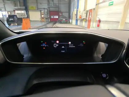PEUGEOT 2008 GT Hybrid 145 CV e-DCS6 