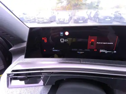 PEUGEOT 3008 ALLURE HYBRIDE 136 CV e-DCS6