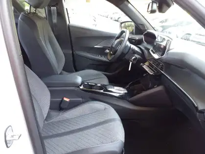 PEUGEOT 2008 Hybrid 145 ch e-DCS6 Allure