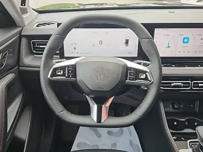 MG EHS 1.5 Hybrid+ 224 ch Luxury
