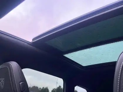 PEUGEOT 5008 GT Hybrid 145 CV e-DCS6 