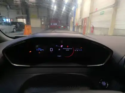 PEUGEOT 2008 ALLURE PURETECH 130 CV EAT8