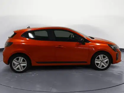 RENAULT CLIO V EVOLUTION E-Tech full hybrid 145 CV 