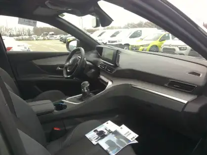 PEUGEOT 5008 5008 GT 1.2 PURETECH 130 CV BVM6