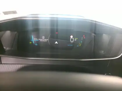 PEUGEOT 208  GT 50 kWh 136 CV 