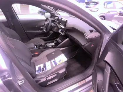 PEUGEOT 208 GT HYBRIDE 136 CV e-DCS6