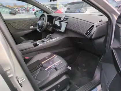 DS DS 7 RIVOLI Hybride Rechargeable E-Tense 300 CV EAT8 4x4